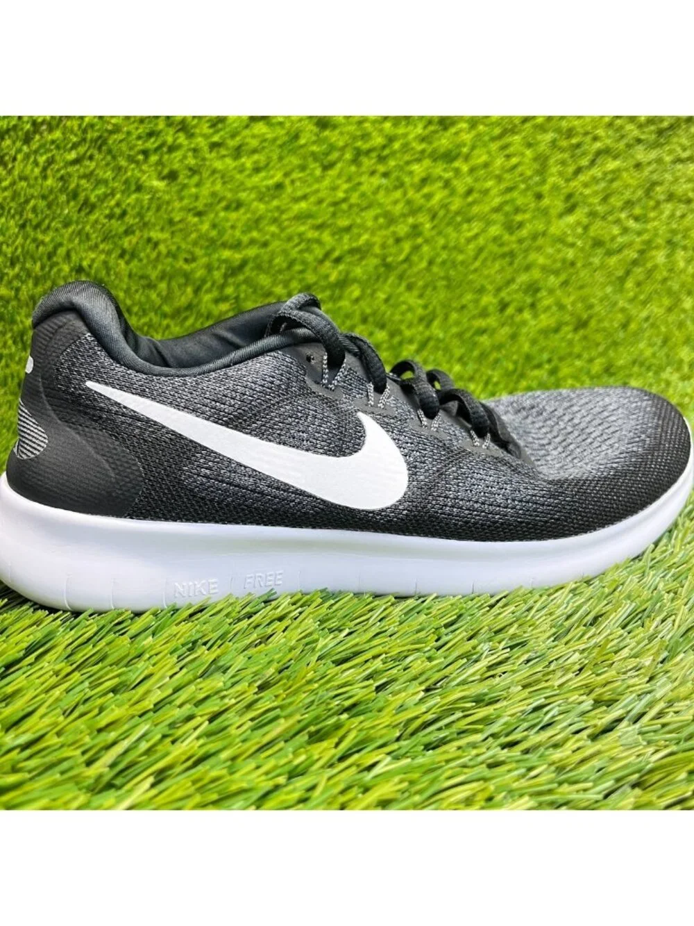 Nike Free RN 2017 Womens Size 6 Black White Athletic Running Shoes Sneakers
